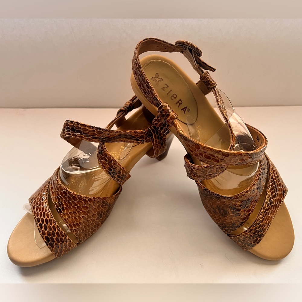 Kumfs Ziera Strappy Snakeskin Pattern Sandals Size 38/7.5 US
